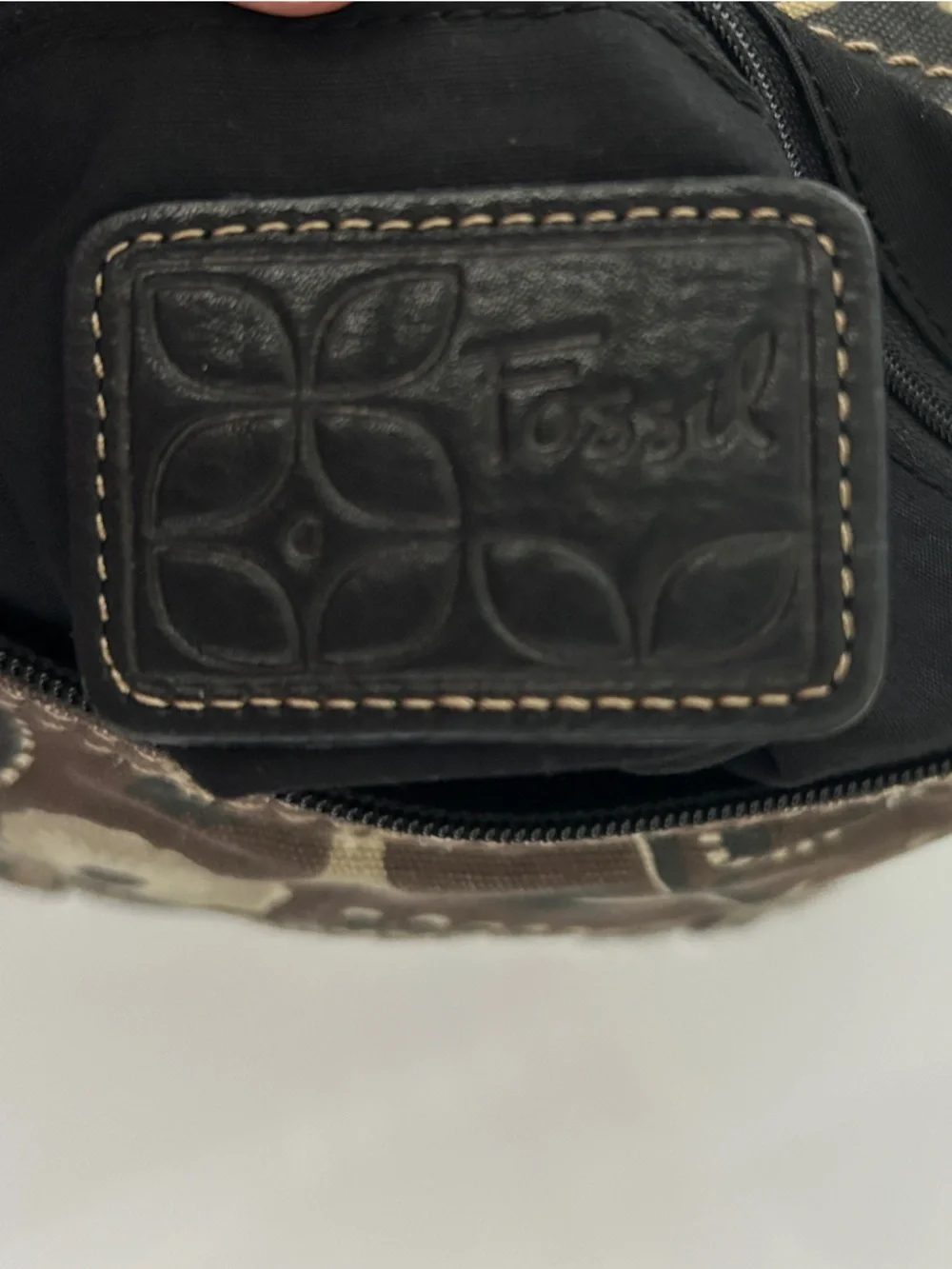 Fossil Women’s Canvas Crossbody Bag Brown Black Floral Key Charm Adjust Strap - Picture 9 of 14